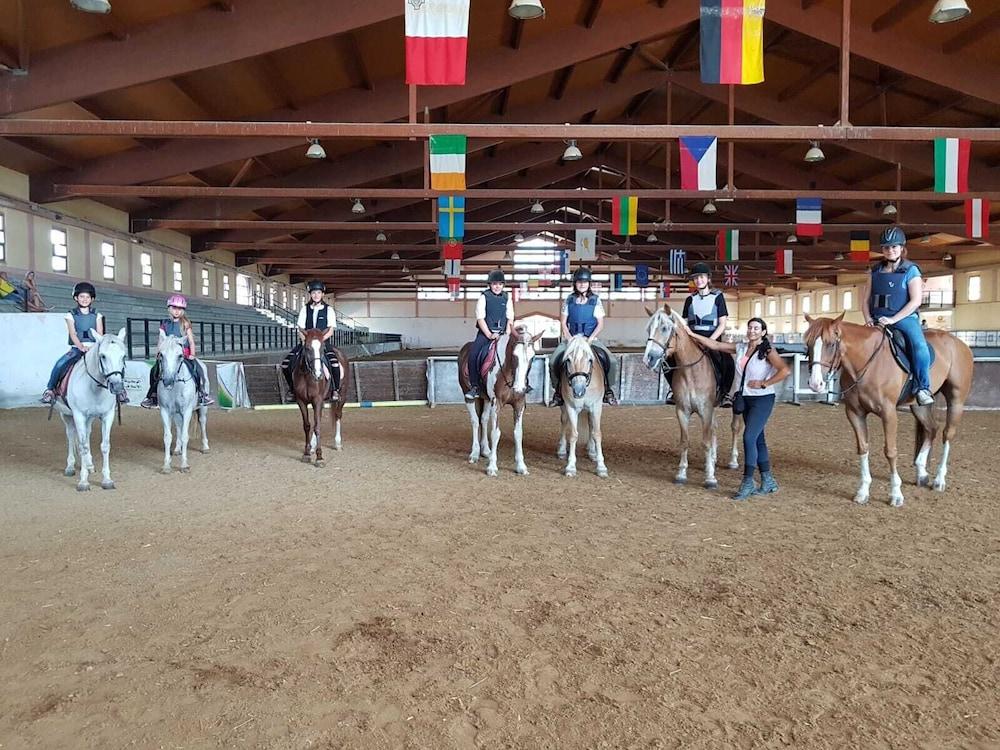Horse Country Resort Congress & Spa - Hotel Ribot Арбория Экстерьер фото