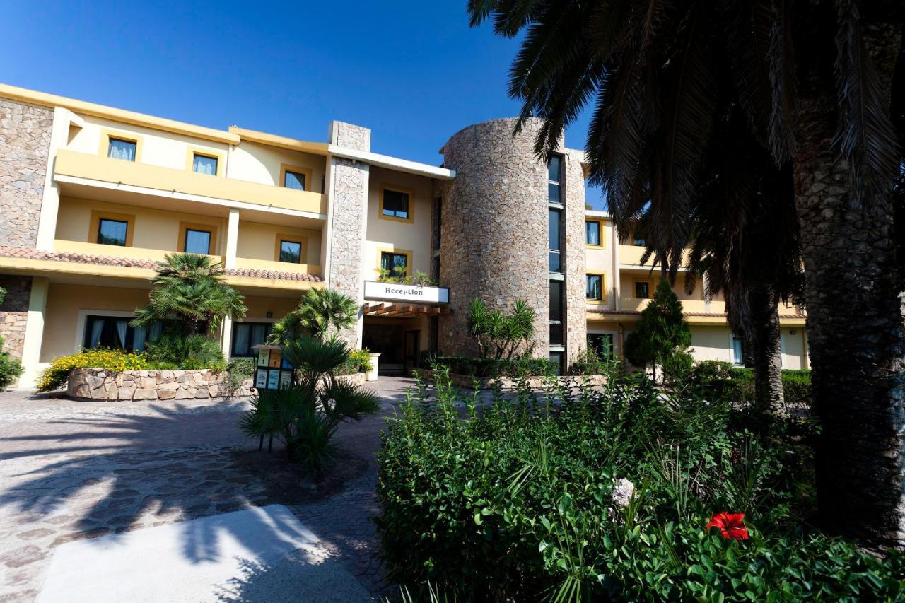 Horse Country Resort Congress & Spa - Hotel Ribot Арбория Экстерьер фото